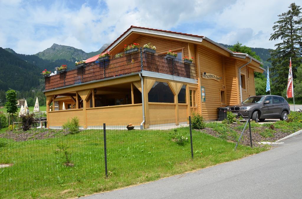 Feriendorf Am Hahnenkamm Reutte Exteriör bild